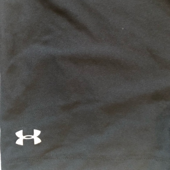 Under Armour Women’s Compression Shorts - Picture 4 of 4